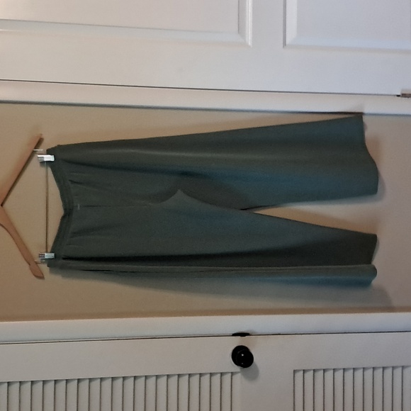 Victoria's Secret Featherweight Faded Sage Track Suit γPullover XL & Pant Lγ - Picture 13 of 13